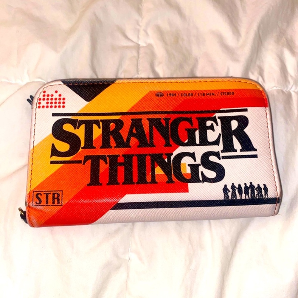 Stranger Things wallet - Picture 1 of 4